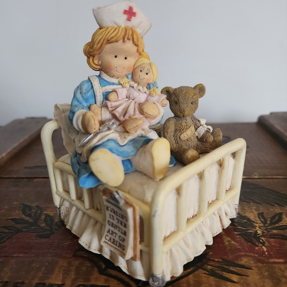 The San Francisco Music Box Company Nursing  music box